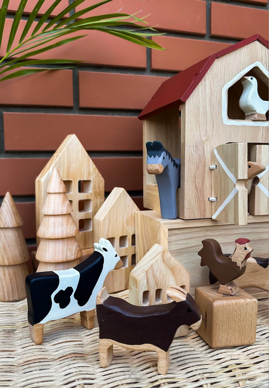 Nature’s Little Explorers: Learning Through Play with Wooden Animals